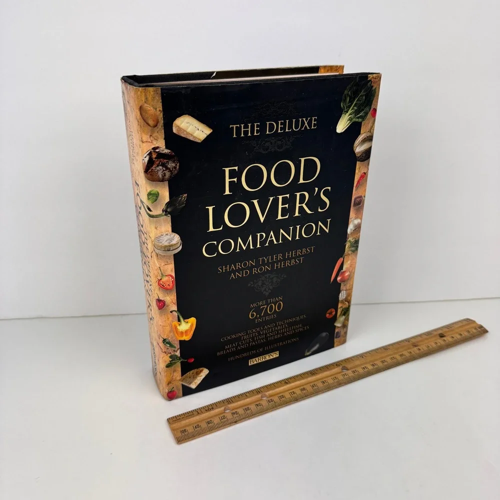 2009 Hardcover The Deluxe Food Lover's Companion‎ Technique Cooking Gold Accents